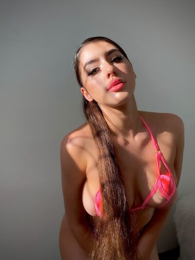 Photo of BELLA, creator on OnlyFans with exclusive content