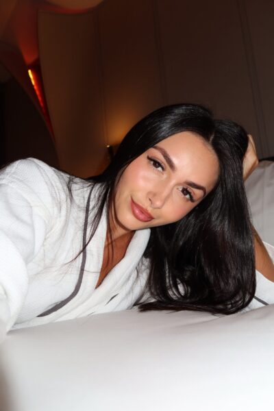Photo of Caryn Beaumont, creator on OnlyFans with exclusive content