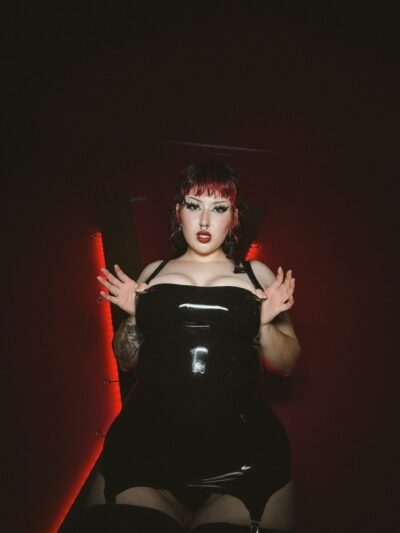 Photo of Vera Sinn, creator on OnlyFans with exclusive content