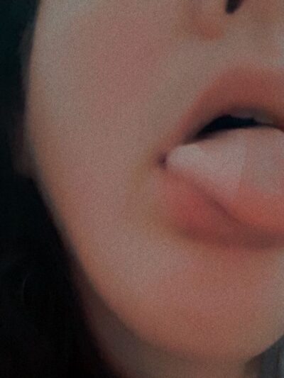 Photo of EllieXXbaby, creator on OnlyFans with exclusive content