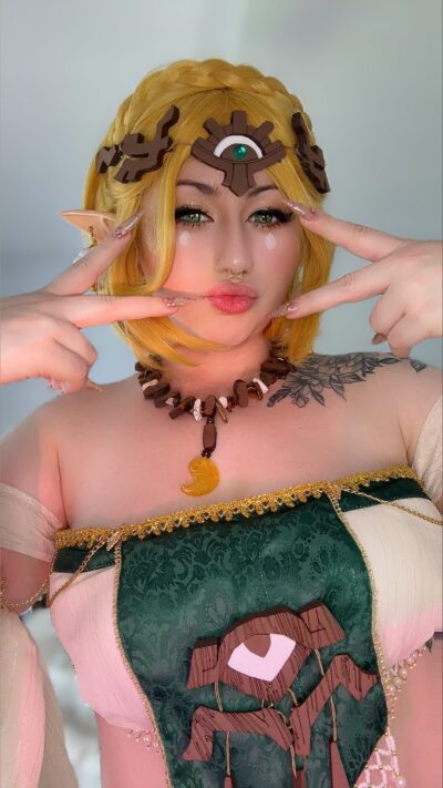 Photo of Amelia, creator on OnlyFans with exclusive content