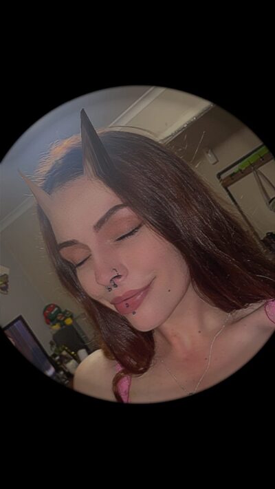 Photo of Michelle 👽, creator on OnlyFans with exclusive content
