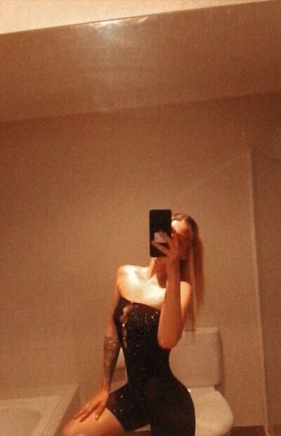 Photo of AussieGoddess, creator on OnlyFans with exclusive content